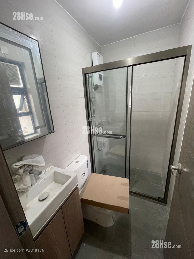 Village Rental 4 Bedrooms , 2 Bathrooms 700 ft²