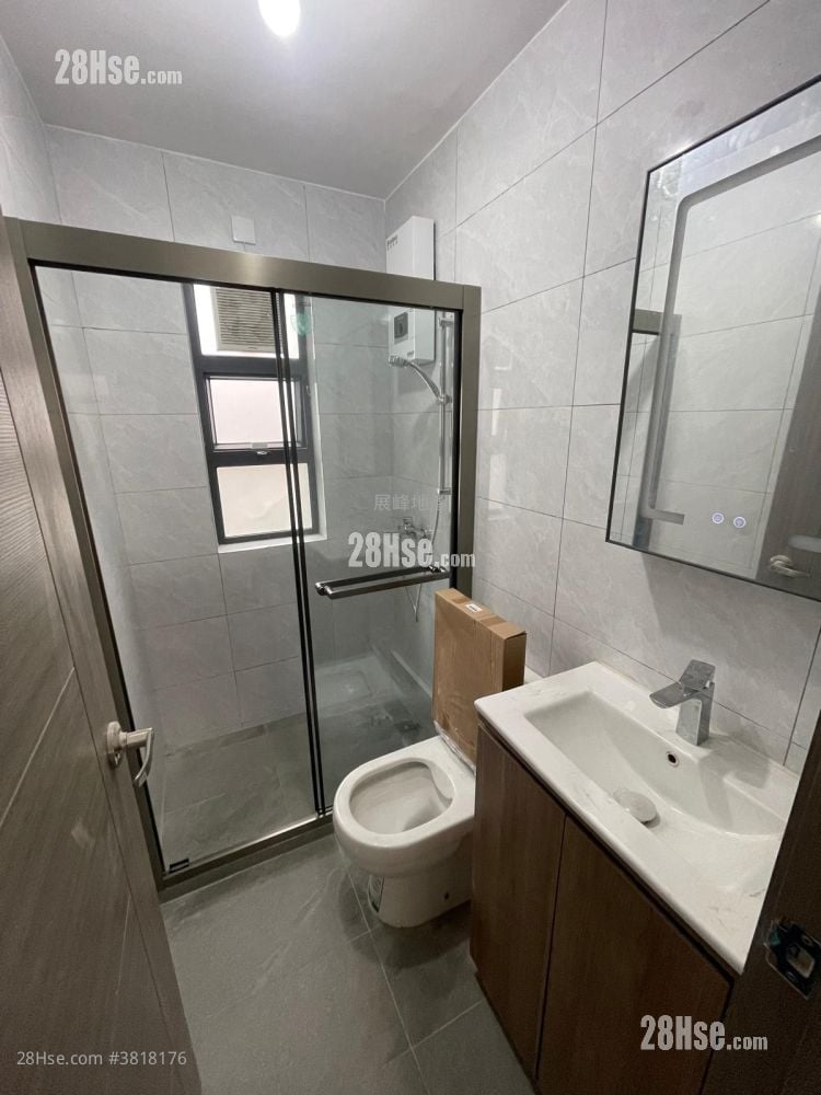 Village Rental 4 Bedrooms , 2 Bathrooms 700 ft²