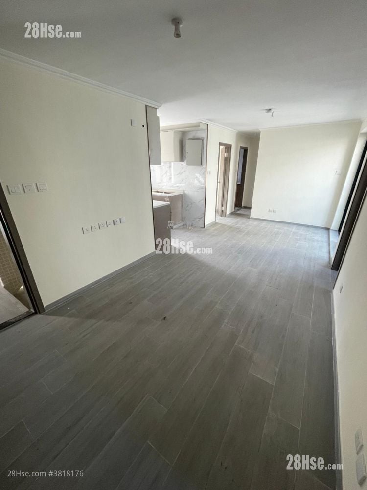 Village Rental 4 Bedrooms , 2 Bathrooms 700 ft²