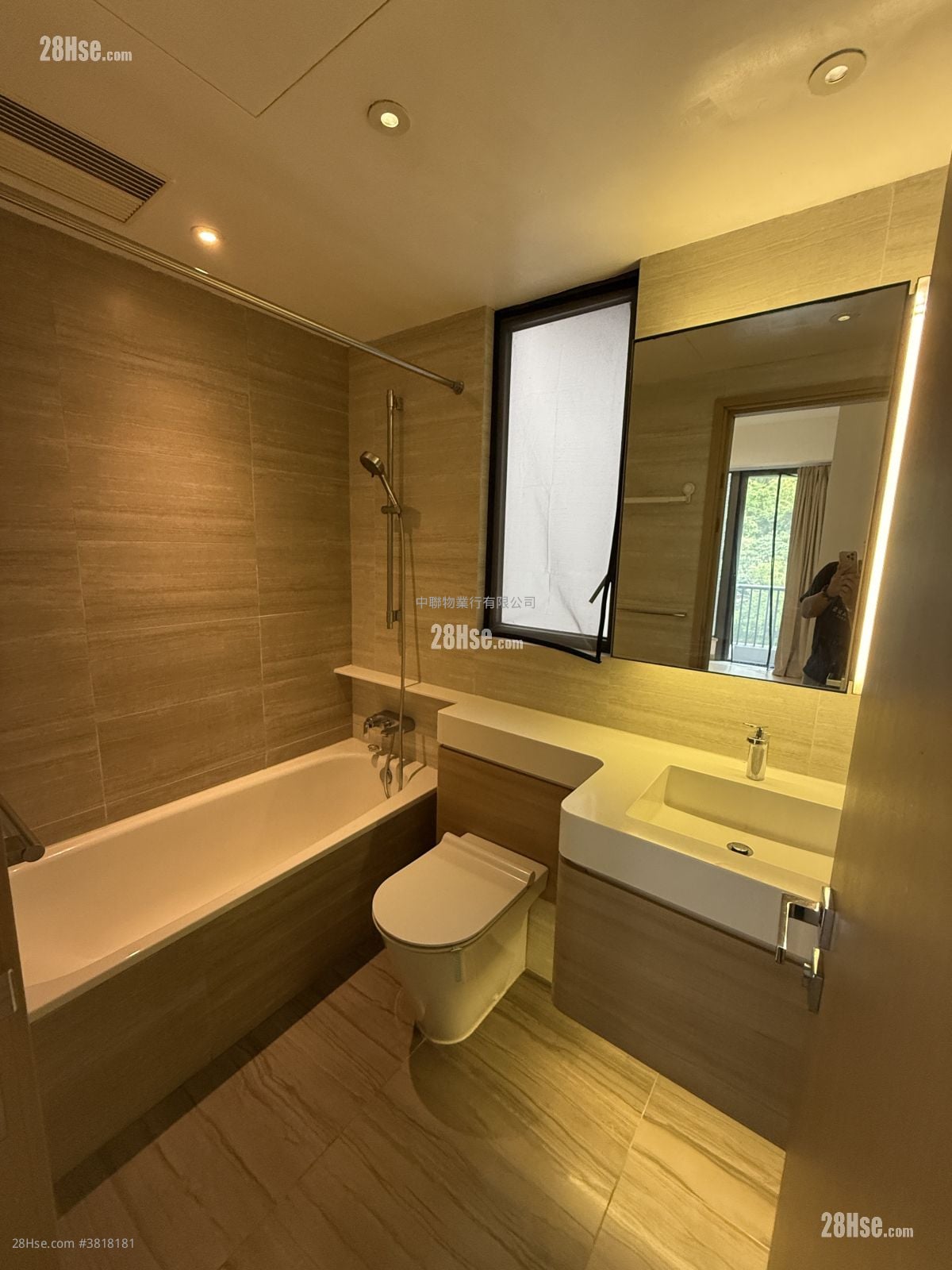 玖瓏山 售盤 2 房 , 2 浴室 692 平方呎