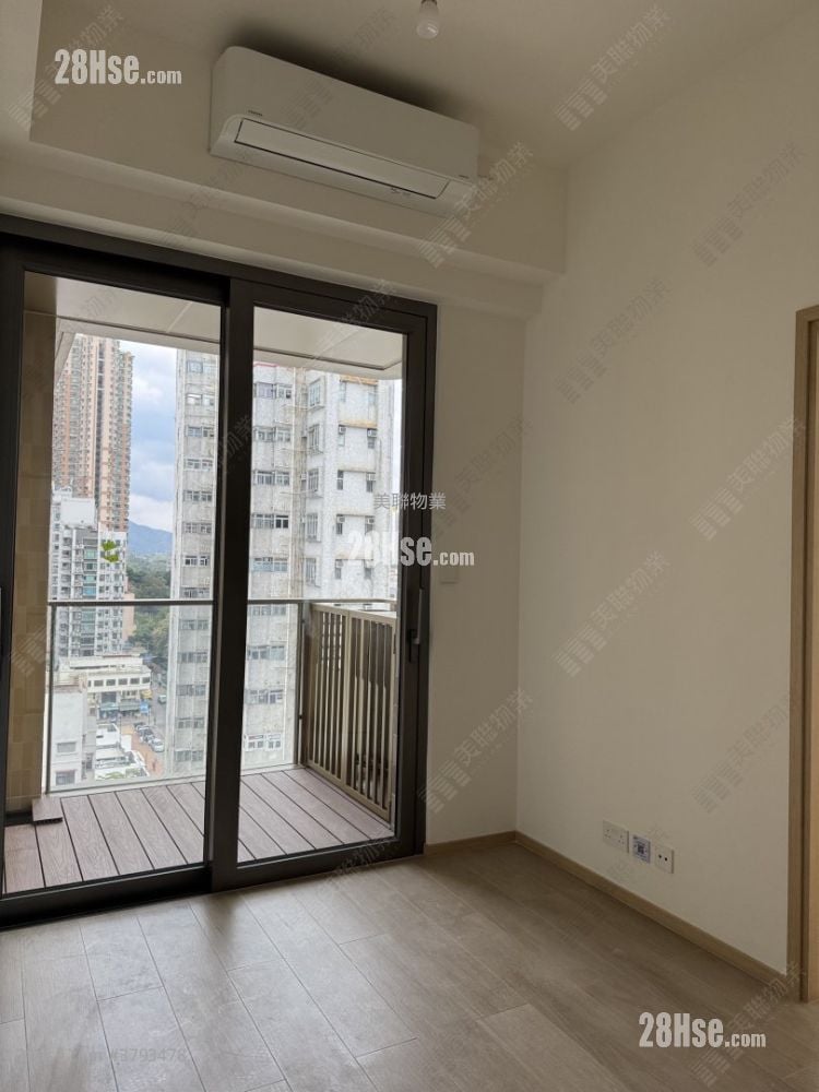 厅: 北映荟 租盘 1 房 , 1 浴室 288 平方尺