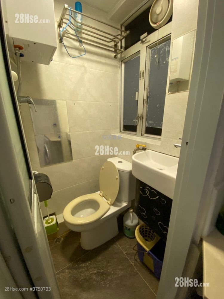 文耀樓 租盤 1 浴室 200 平方呎