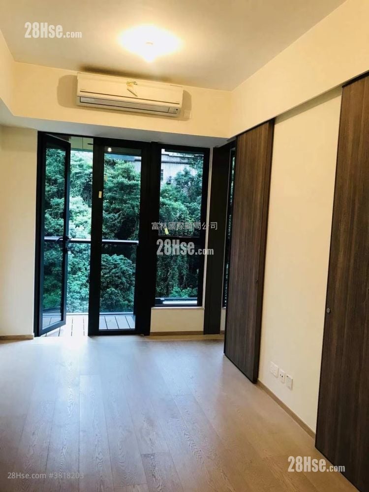 The Met. Acappella Rental 389 ft²