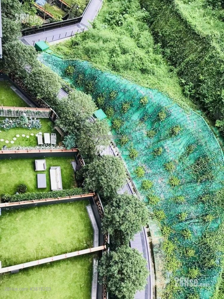 The Met. Acappella Rental 389 ft²