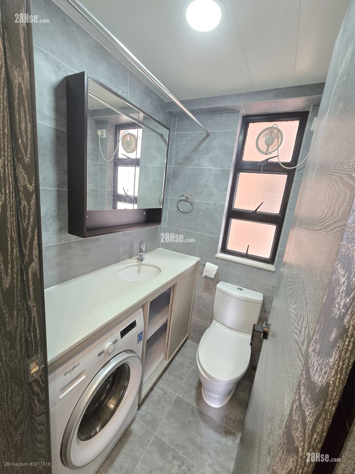 Sunshine City Rental 3 Bedrooms , 1 Bathroom 519 ft²