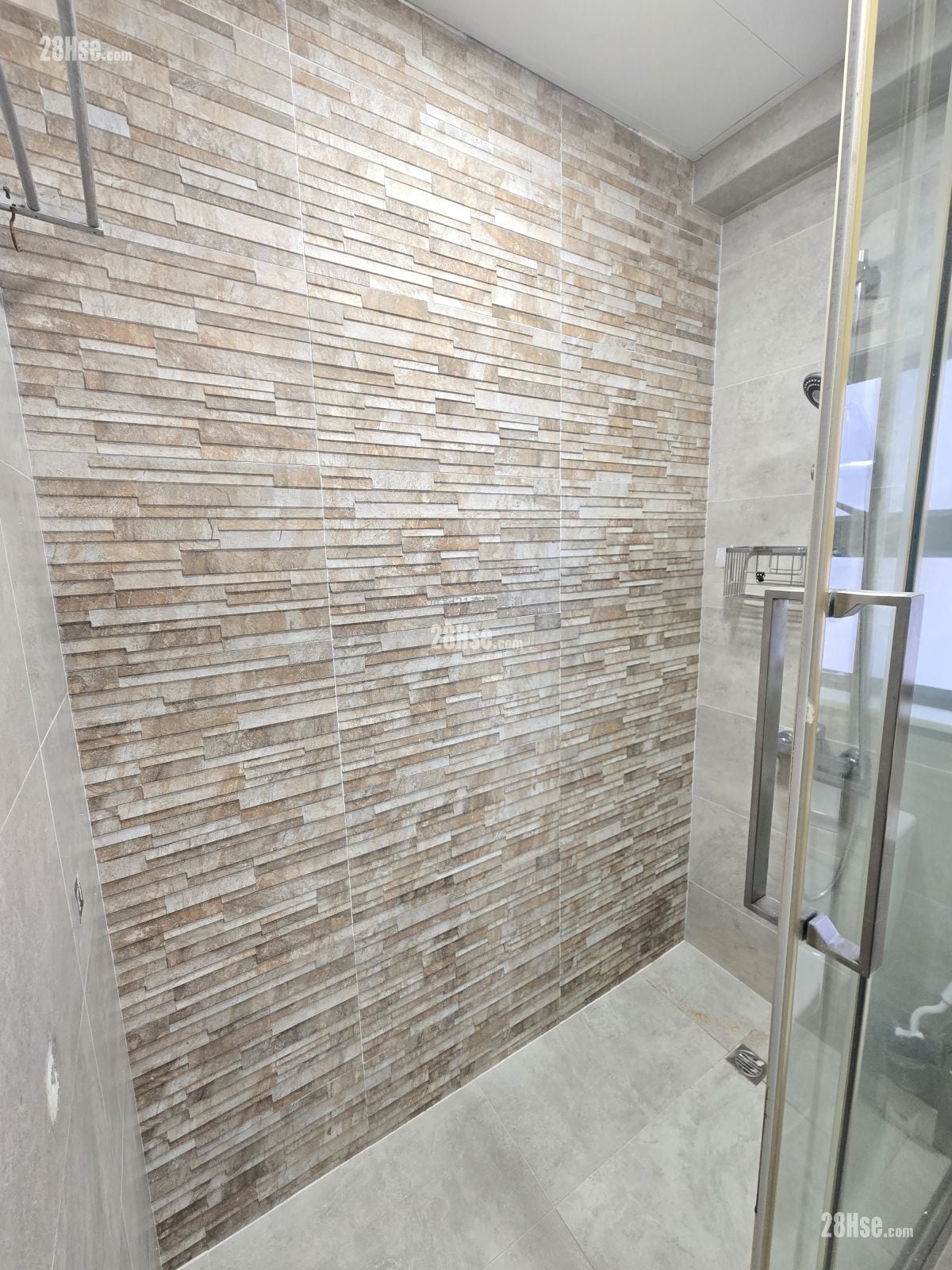 Sunshine City Rental 3 Bedrooms , 1 Bathroom 519 ft²