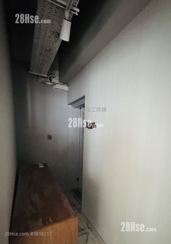 環亞中心 租盤 1 房 , 2 廁所 2,000 平方呎