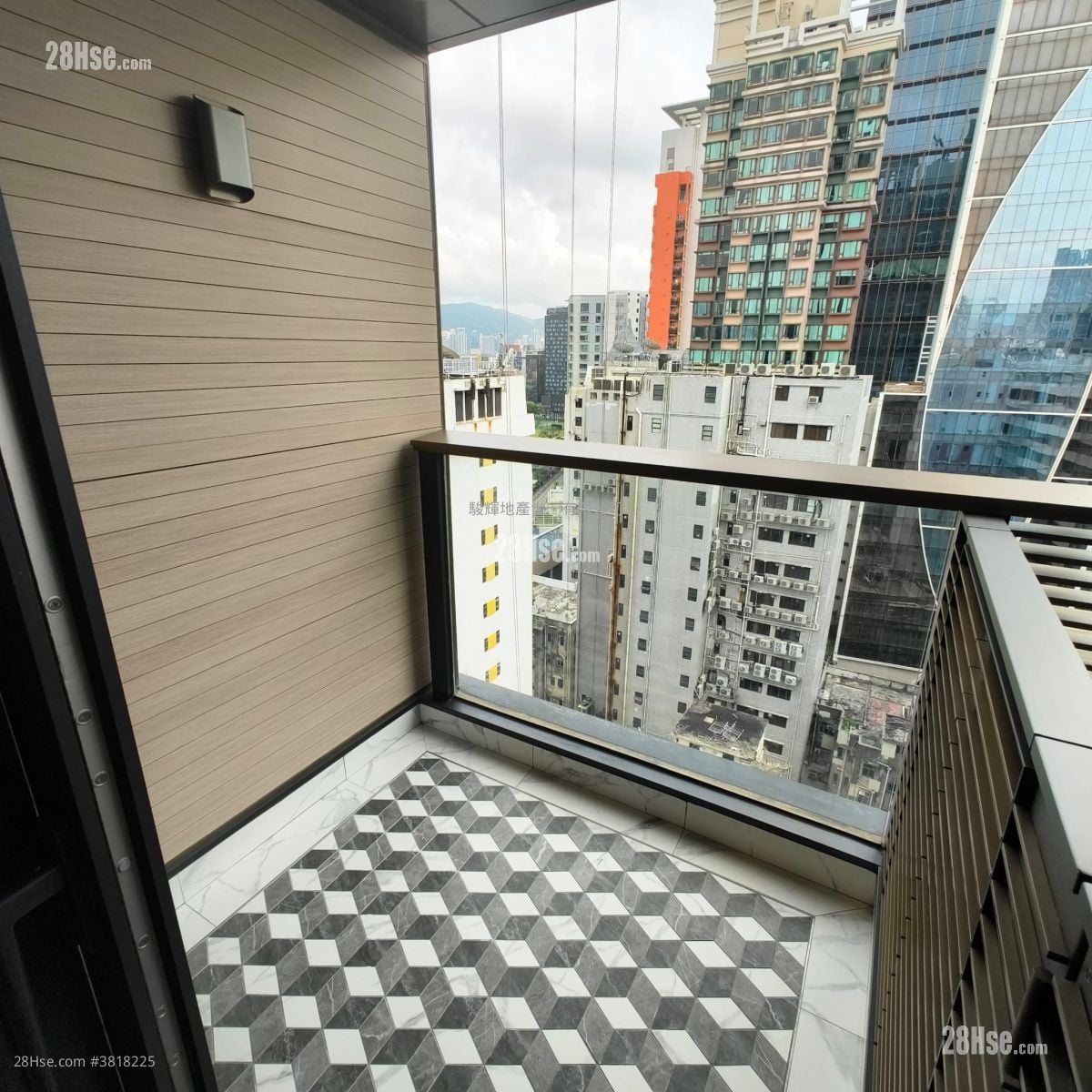 Topside Residence Rental 1 Bedroom , 1 Bathroom 270 ft²