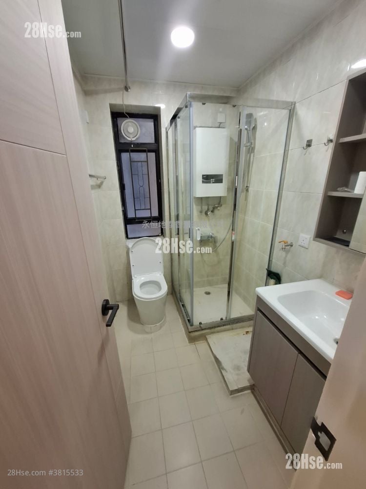 Roca Centre Rental 3 Bedrooms , 1 Bathroom