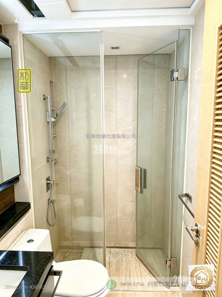 Riva Rental 3 Bedrooms , 2 Bathrooms 649 ft²