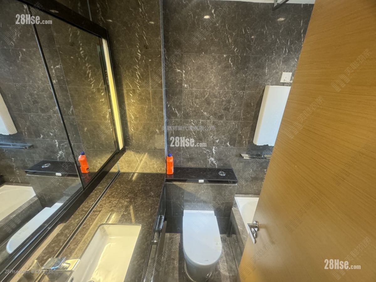 浴室: 天晋 售盘 3 房 709 平方尺