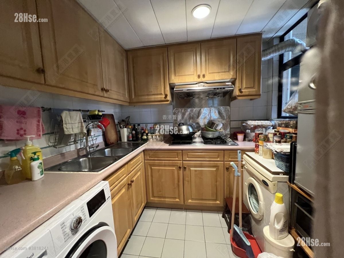 欣荣花园 售盘 3 房 778 平方尺