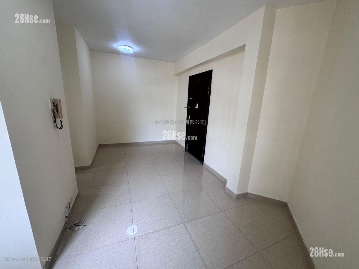 八號花園 售盤 2 房 438 平方呎