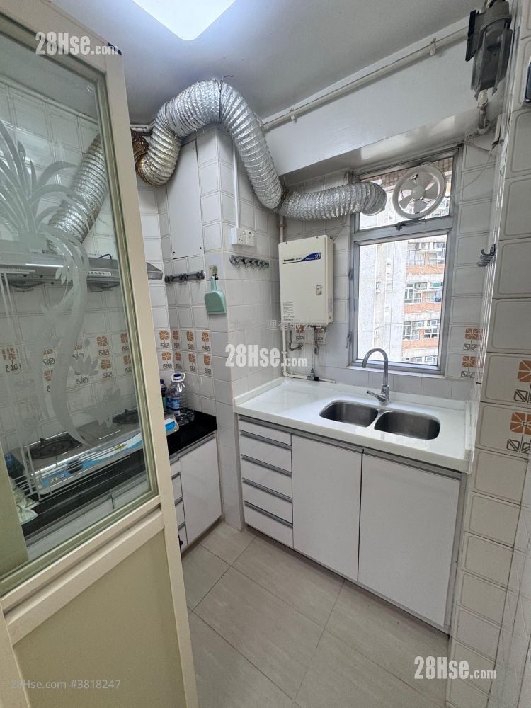 八號花園 售盤 2 房 438 平方呎