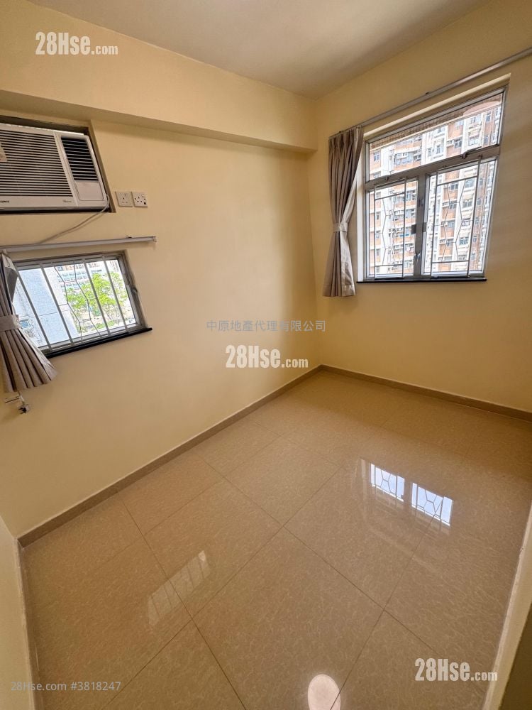 八號花園 售盤 2 房 438 平方呎