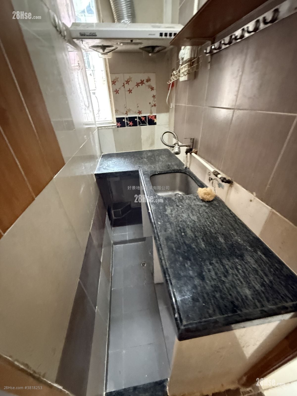 单幢楼房 租盘 110 平方尺