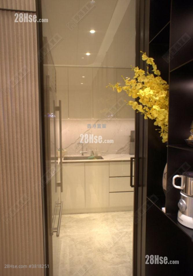 The Cullinan Sell 3 Bedrooms , 2 Bathrooms 997 ft²