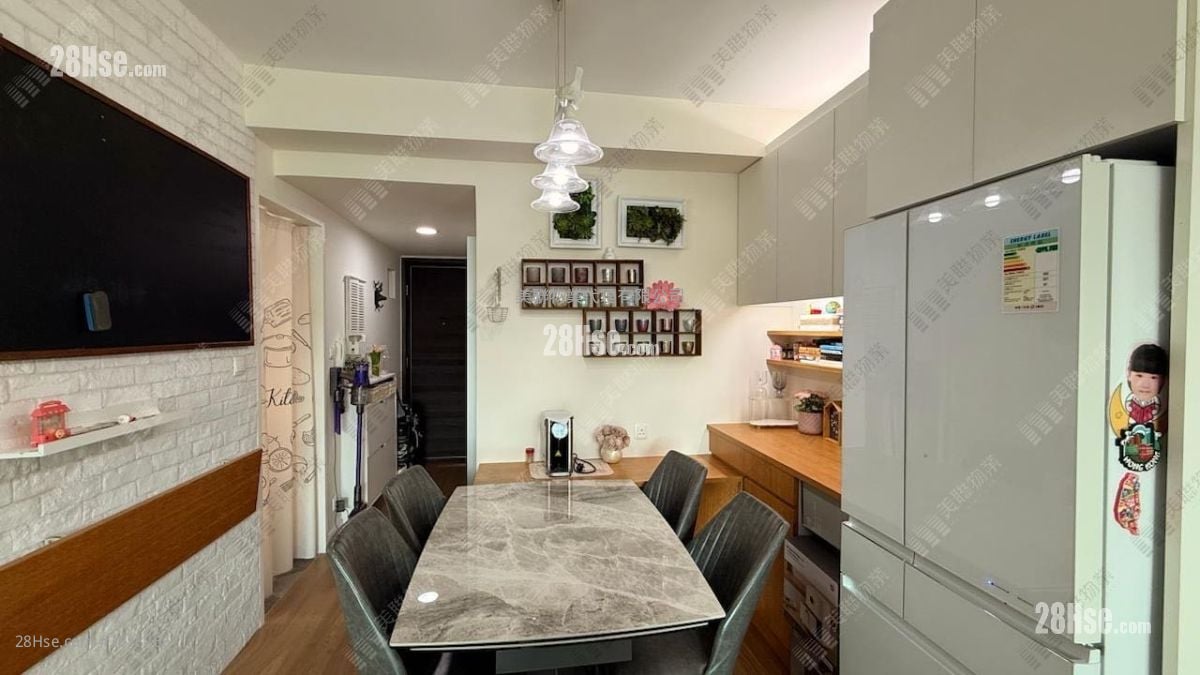 La Splendeur Of Le Prestige Sell 3 Bedrooms , 2 Bathrooms 731 ft²