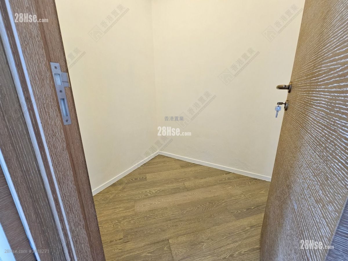 柏傲山 租盤 2 房 , 3 浴室 735 平方呎