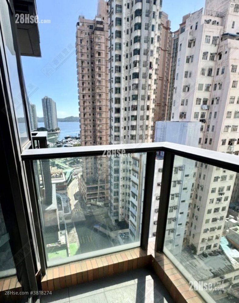 South Walk Aura Sell 1 Bathroom 194 ft²