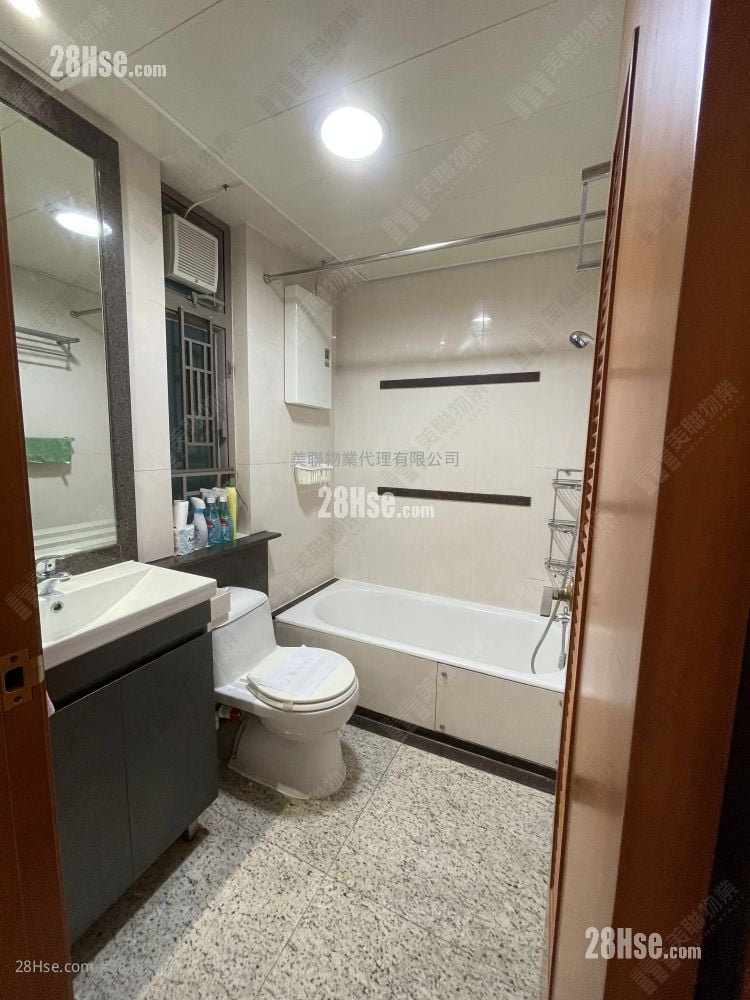 君傲湾 租盘 2 房 , 1 浴室 470 平方尺