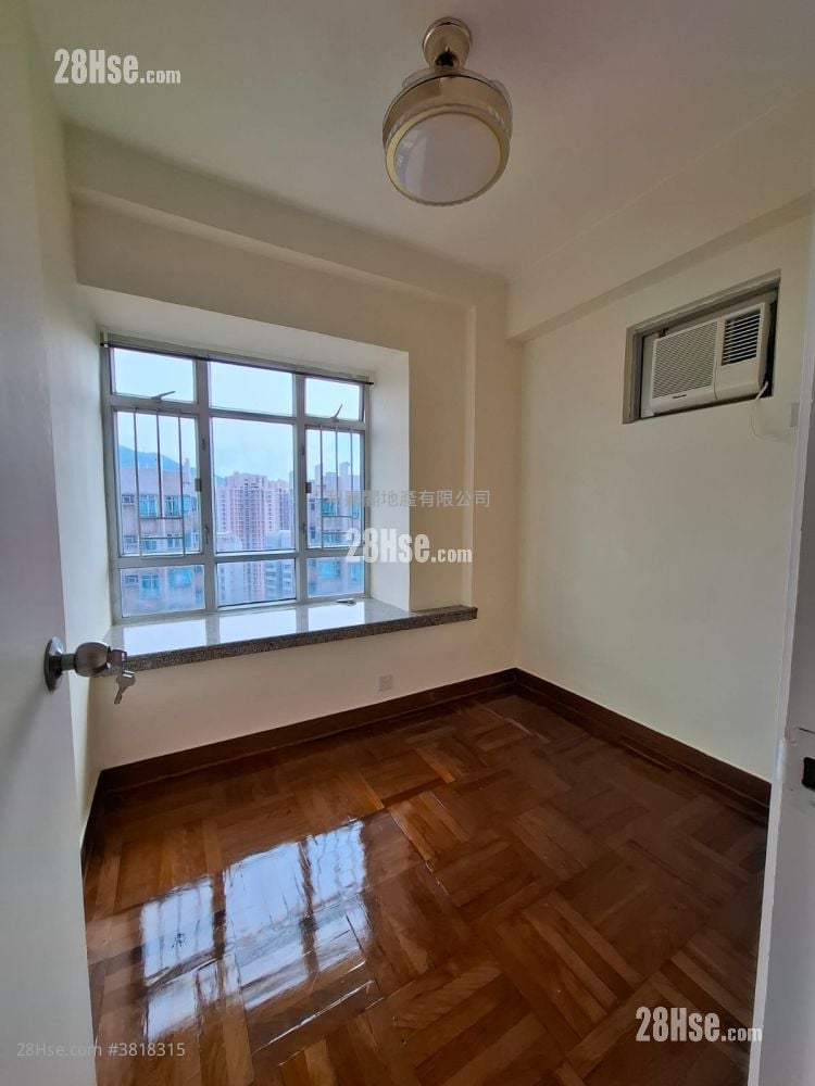 睡房 2: 花都广场 租盘 2 房 , 1 浴室 370 平方尺