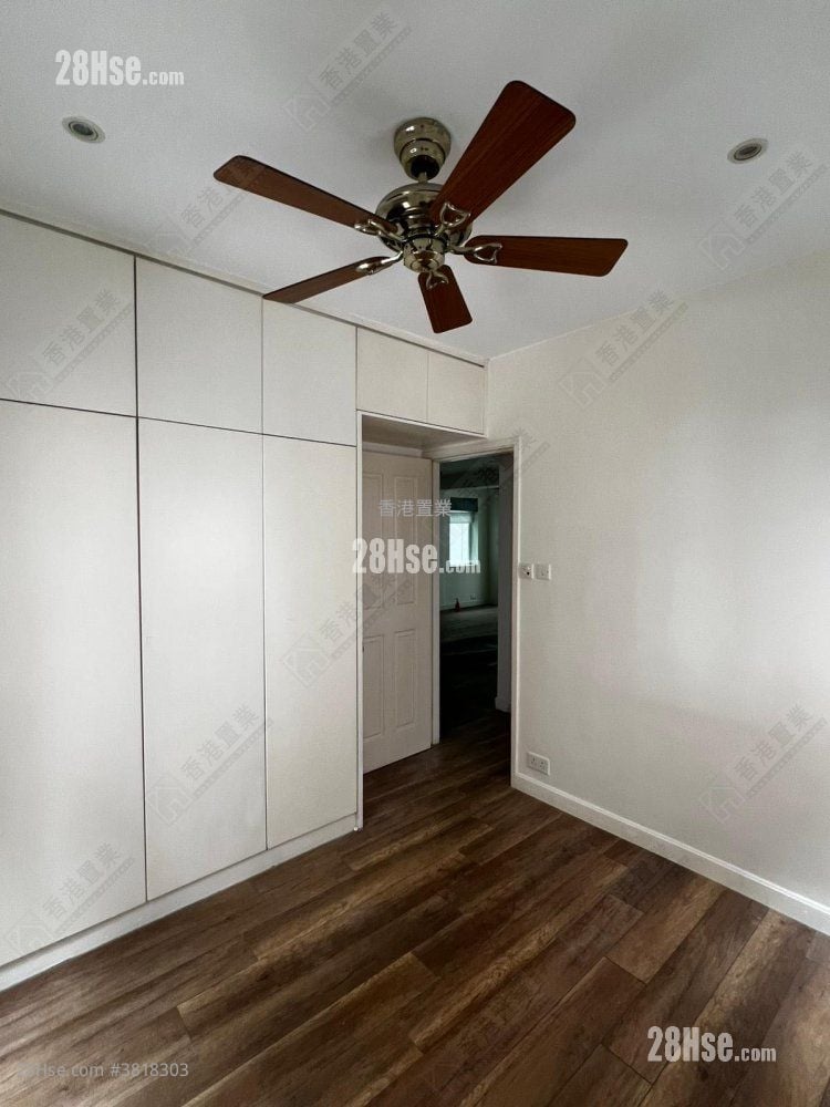 Peace Court Sell 3 Bedrooms 1,370 ft²