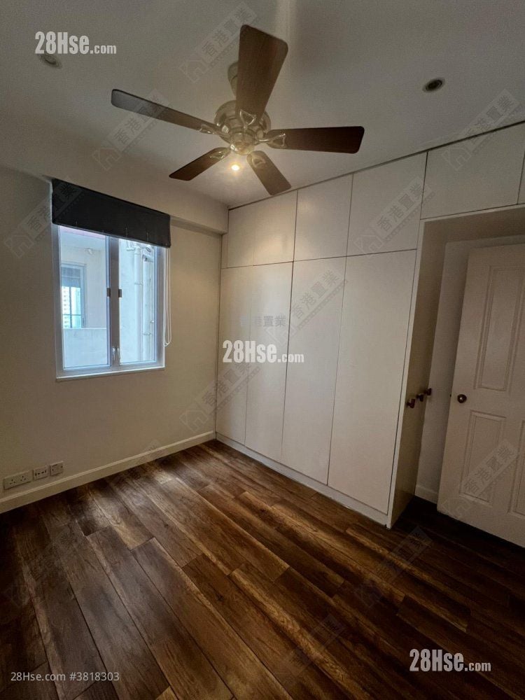 Peace Court Sell 3 Bedrooms 1,370 ft²