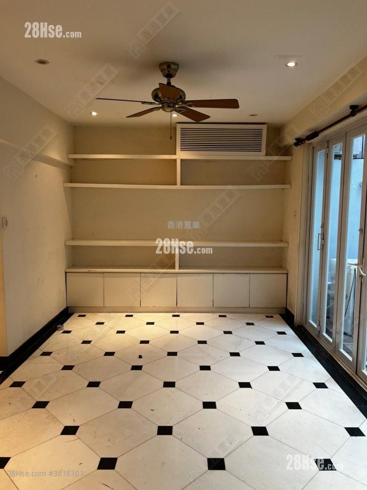 Peace Court Sell 3 Bedrooms 1,370 ft²