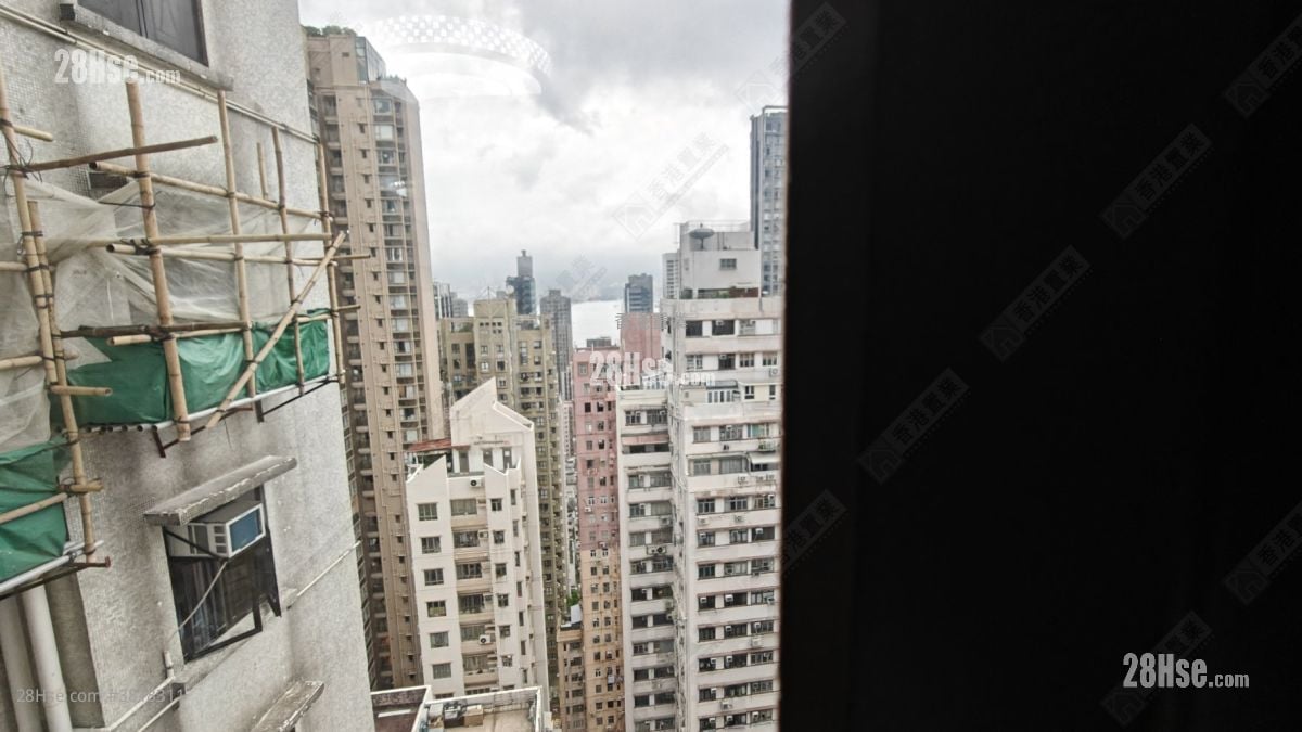 Wing Cheung Court Sell 3 Bedrooms , 2 Bathrooms 1,116 ft²