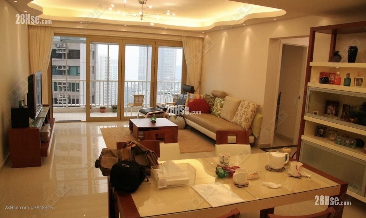 云景台 租盘 3 房 , 3 浴室 1,065 平方尺