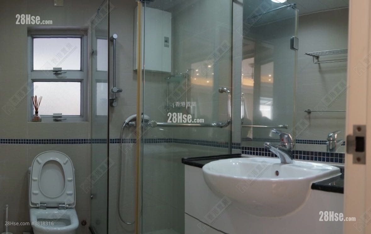 云景台 租盘 3 房 , 3 浴室 1,065 平方尺