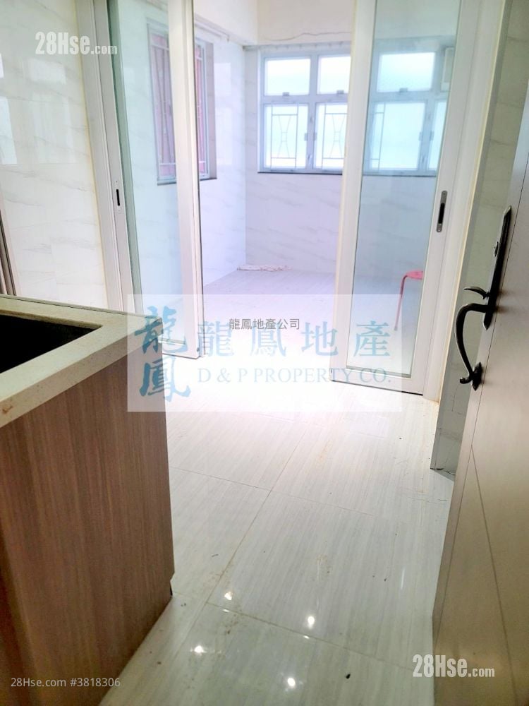 长辉大厦 租盘 开放式间隔 202 平方尺