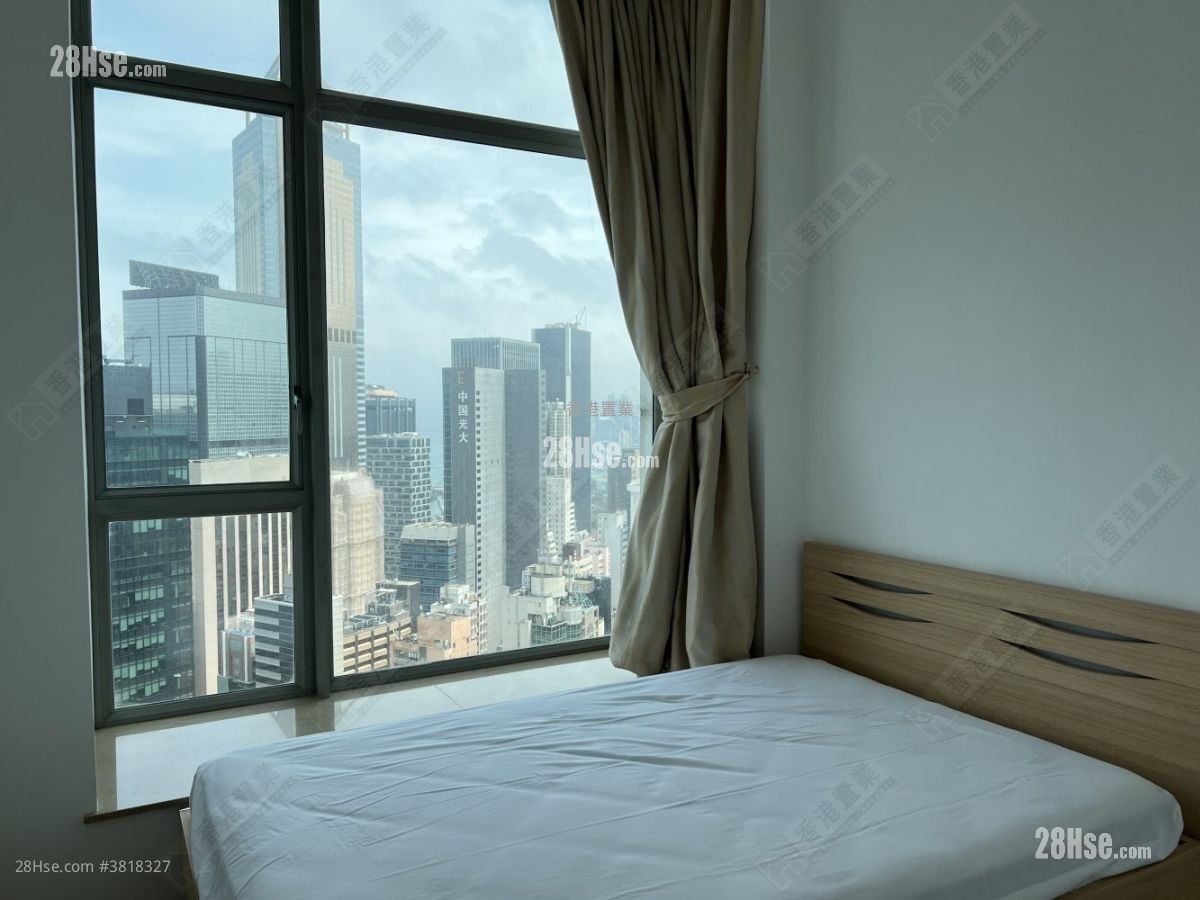 York Place Sell 3 Bedrooms , 2 Bathrooms 777 ft²