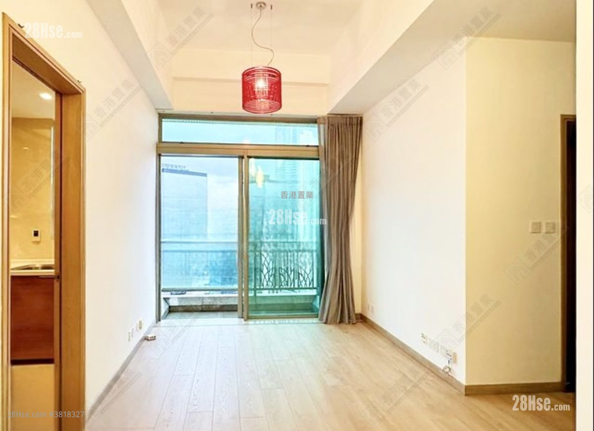 York Place Sell 3 Bedrooms , 2 Bathrooms 777 ft²