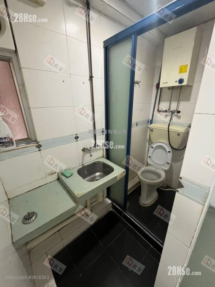 利興大樓 售盤 3 房 , 3 浴室 475 平方呎