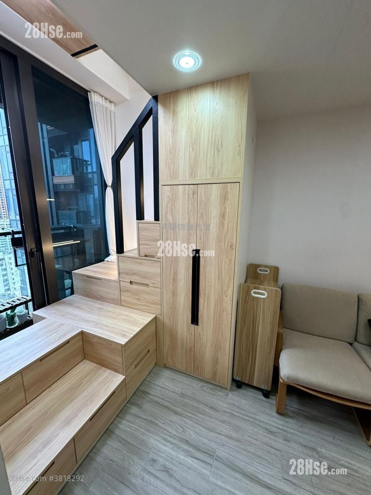 The Vantage Rental Studio , 1 Bathroom 189 ft²