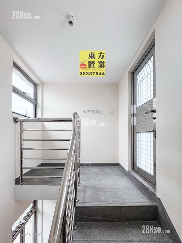 村屋 租盘 3 房 , 1 浴室 700 平方尺