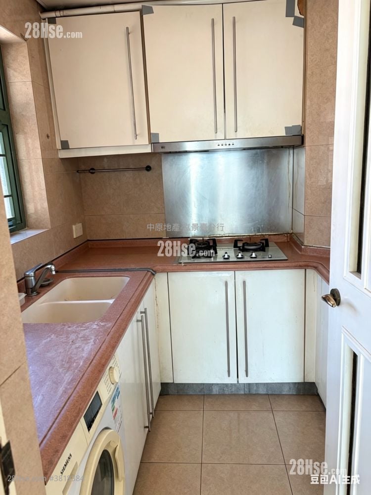 Nob Hill Rental 480 ft²