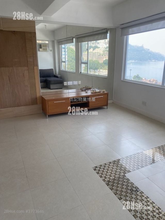 Apartment Rental 1 Bedroom , 1 Bathroom 530 ft²