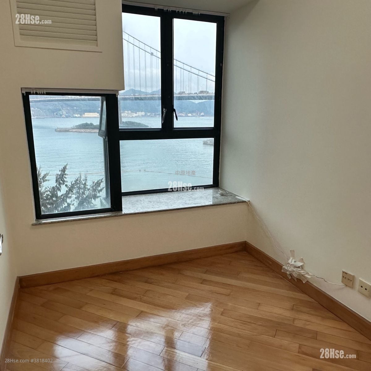 Park Island Sell 3 Bedrooms , 2 Bathrooms 774 ft²