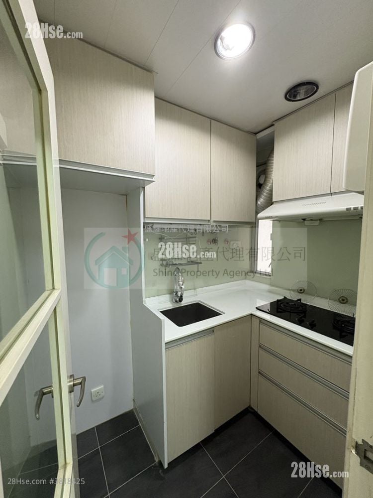 健威花园 租盘 2 房 , 1 浴室 446 平方尺