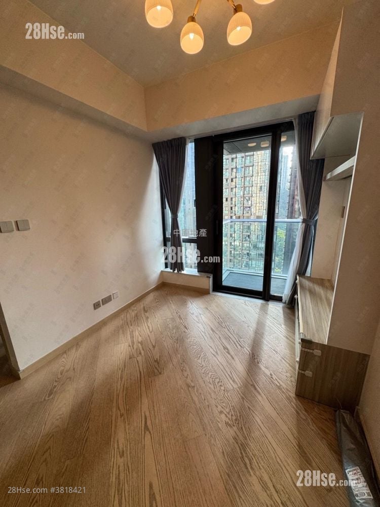 The Arles Rental 2 Bedrooms , 1 Bathroom 462 ft²