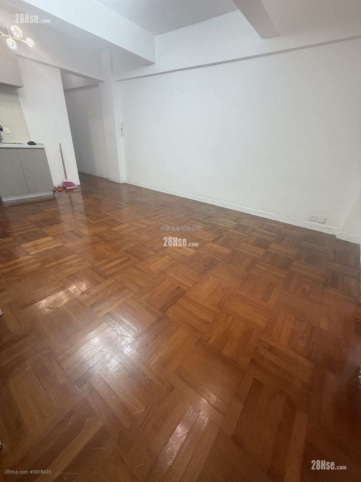 Lucky House Rental 3 Bedrooms , 1 Bathroom 606 ft²