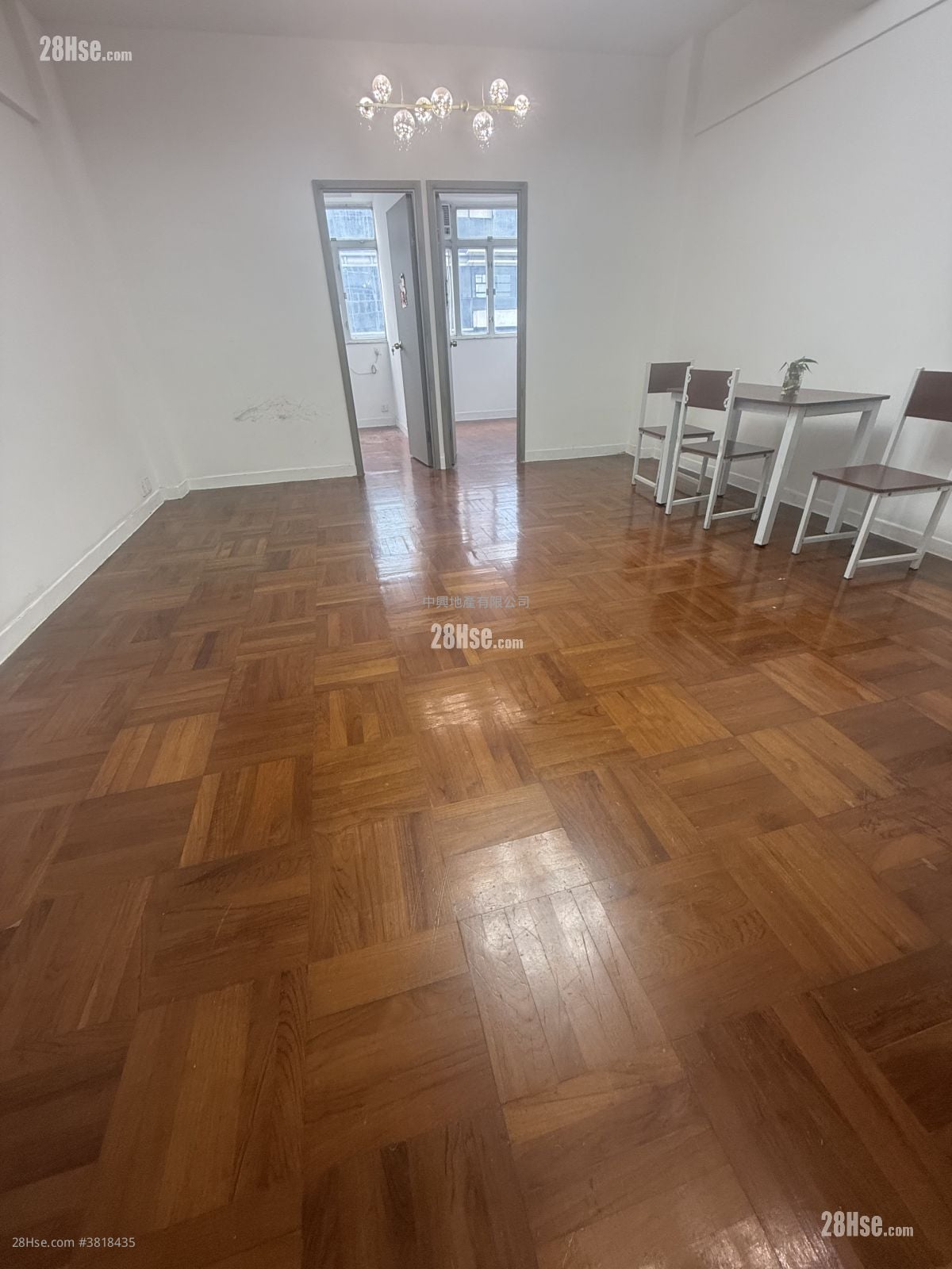 Lucky House Rental 3 Bedrooms , 1 Bathroom 606 ft²