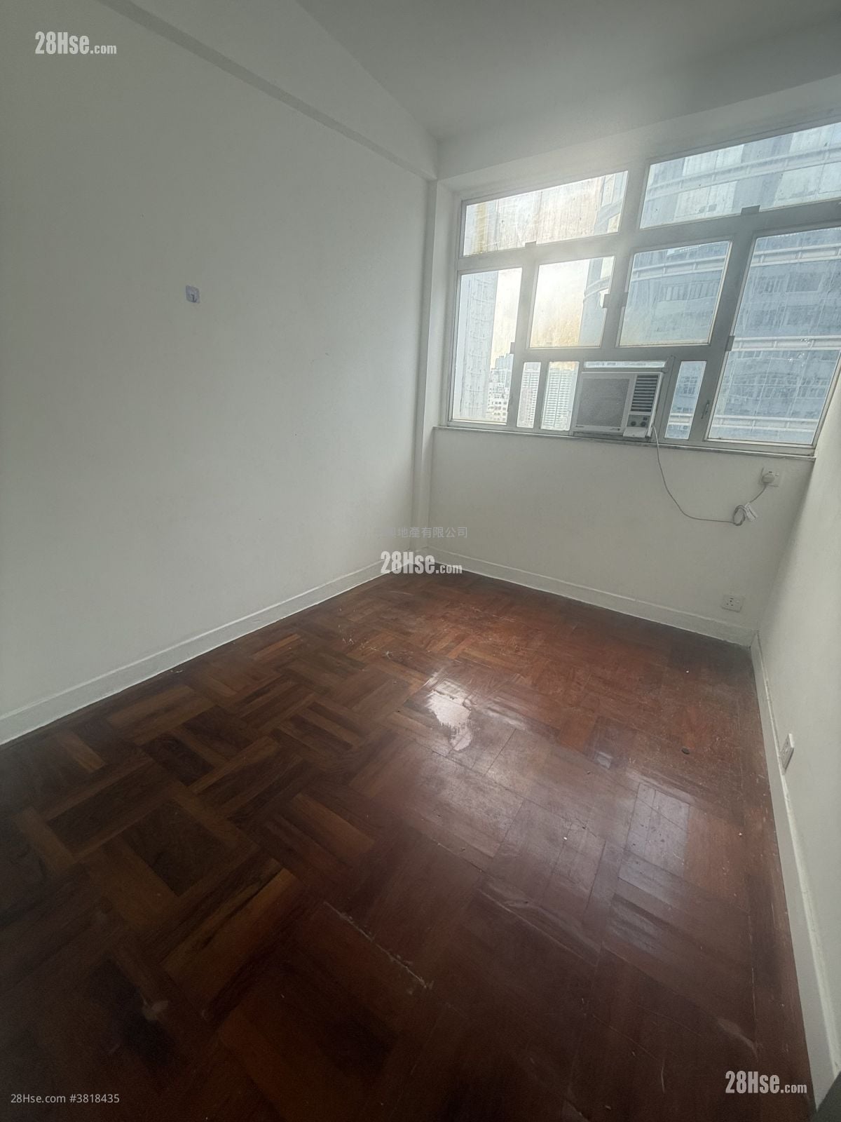 Lucky House Rental 3 Bedrooms , 1 Bathroom 606 ft²