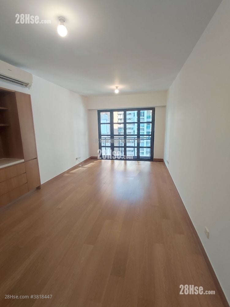 The Aster Rental 2 Bedrooms , 2 Bathrooms 698 ft²