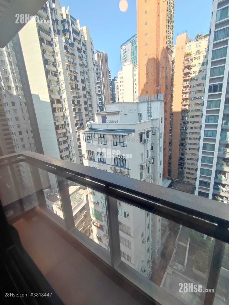 The Aster Rental 2 Bedrooms , 2 Bathrooms 698 ft²