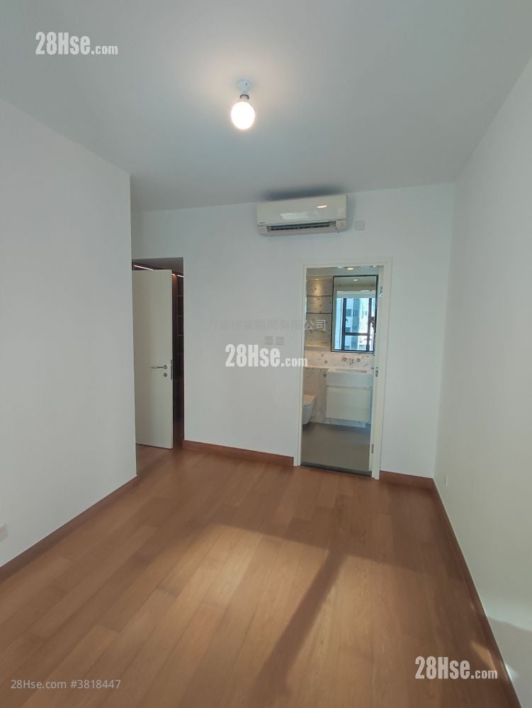 The Aster Rental 2 Bedrooms , 2 Bathrooms 698 ft²
