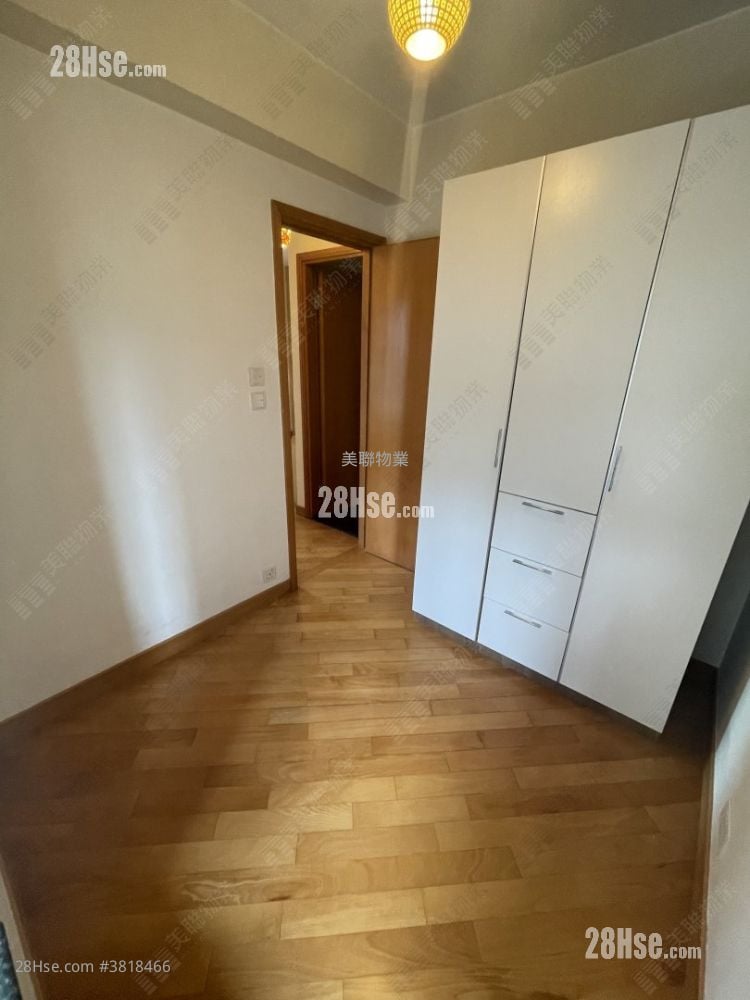 Yoho Town 售盘 2 房 , 1 浴室 423 平方尺